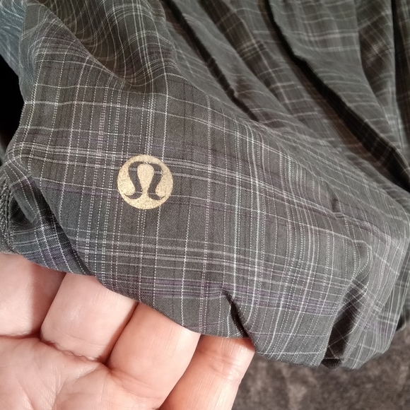 Lululemon Run hustle shale Striped color running lightweight women's jacket sz4 - Picture 4 of 6